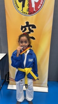 Amina vice championne genevoise en kata